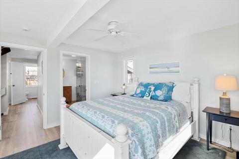 25 Admirals Way, Buzzards Bay, MA 02532 photo 9