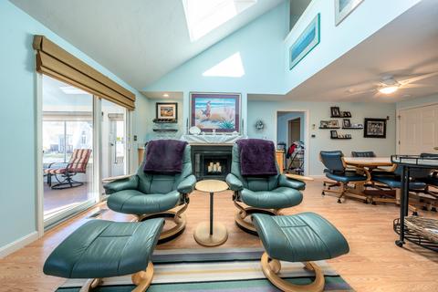 102 Pine Hill Blvd, Mashpee, MA 02649 photo 9