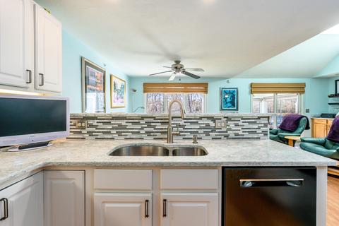 102 Pine Hill Blvd, Mashpee, MA 02649 photo 4