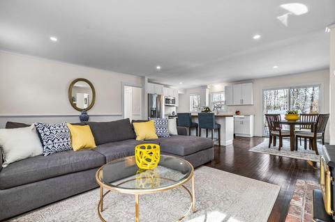 7 Sachem Dr, Bourne, MA 02532 photo 3