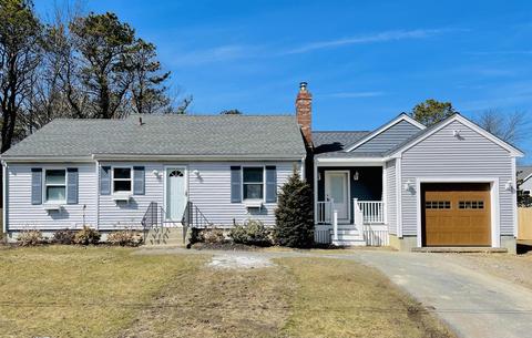 7 Sachem Dr, Bourne, MA 02532 photo 1