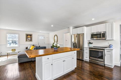 7 Sachem Dr, Bourne, MA 02532 photo 9