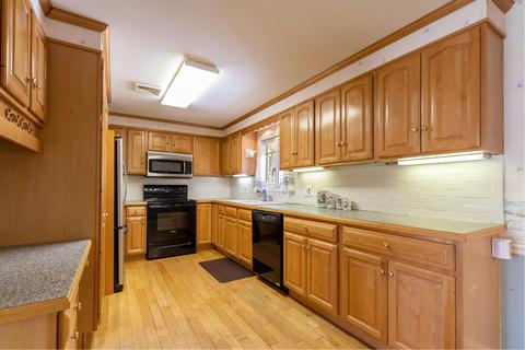 20 Southeast St, Eastham, MA 02642 photo 4