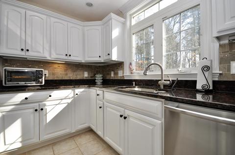 296 Mohawk Rd, Raynham, MA 02767 photo 11