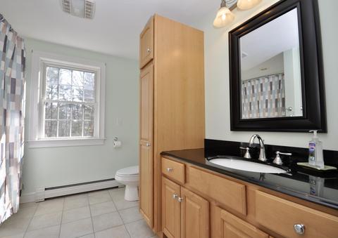 296 Mohawk Rd, Raynham, MA 02767 photo 23