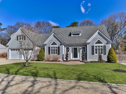 138 Lakeside Dr, Marstons Mills, MA 02648 photo 1