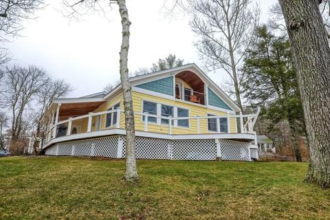 4 Canedy St, West Wareham, MA 02576 photo 6