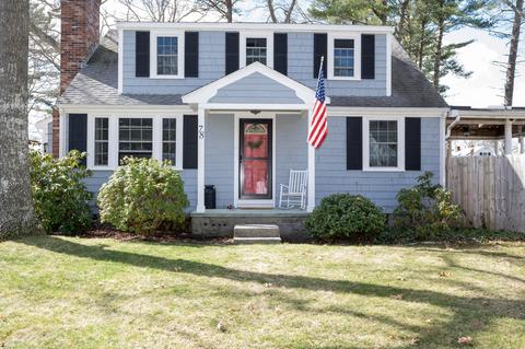 78 Hathaway St, Wareham, MA 02571 photo 2