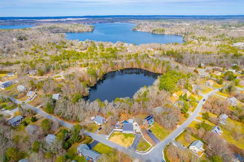 23 County Rd, Mashpee, MA 02649 photo 3