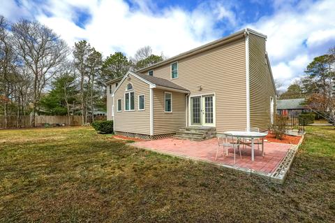 99 Pineview Dr, Cotuit, MA 02635 photo 37