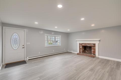 99 Pineview Dr, Cotuit, MA 02635 photo 3