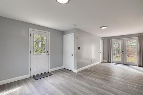 99 Pineview Dr, Cotuit, MA 02635 photo 7