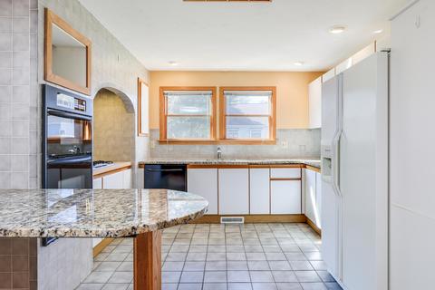 9 Riverview Ave # -b, Mashpee, MA 02649 photo 8