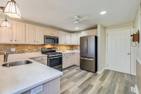 16 Executive Dr, Mashpee, MA 02649 photo 13