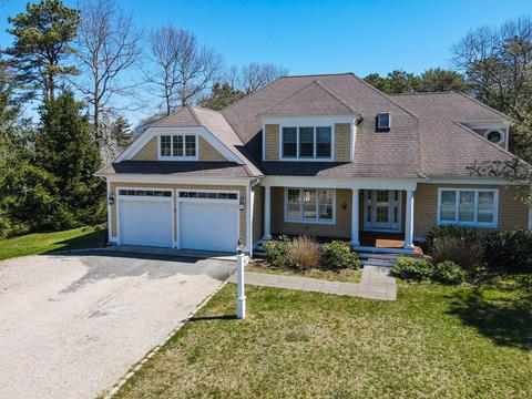 44 Bayshore Dr, Mashpee, MA 02649 photo 2