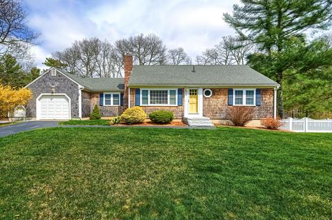 94 Anchor Ln, Cotuit, MA 02635 photo 1