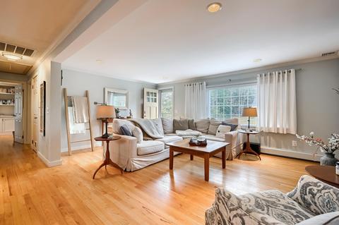 94 Anchor Ln, Cotuit, MA 02635 photo 7
