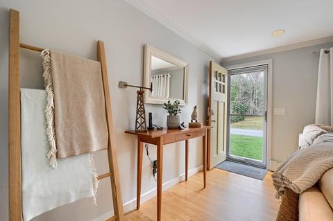 94 Anchor Ln, Cotuit, MA 02635 photo 8