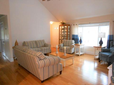 250 Eisenhower Dr, Cotuit, MA 02635 photo 9