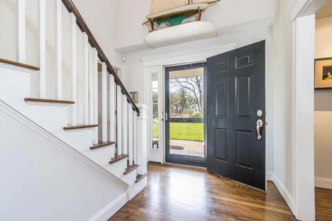 31 Taurus Dr, Mashpee, MA 02649 photo 3