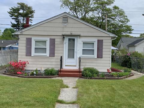 7 Luna Ave, Wareham, MA 02571 photo 1