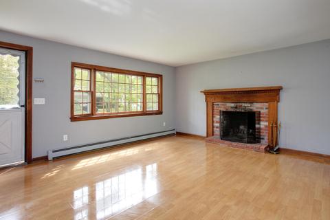 29 Stub Toe Rd, Cotuit, MA 02635 photo 4