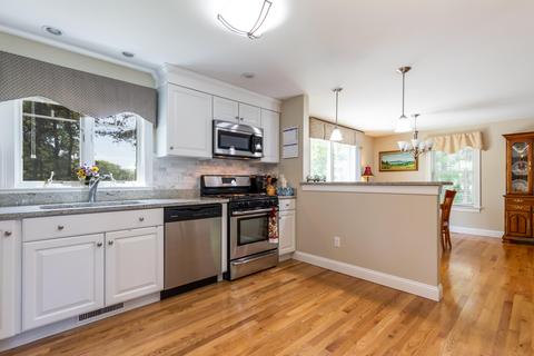 3 Dovetail Ln, Cotuit, MA 02635 photo 6
