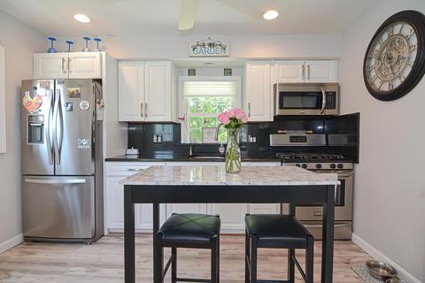 170 Sandwich Rd, Wareham, MA 02571 photo 8