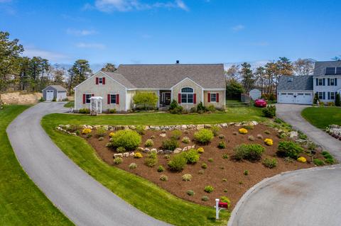 21 Jillian Dr, Bourne, MA 02532 photo 1