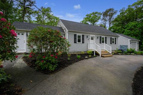 54 Beechwood Dr, Mashpee, MA 02649 photo 32