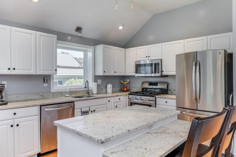43 Snead Dr, Mashpee, MA 02649 photo 13