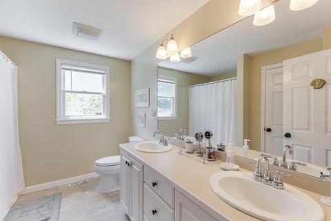 43 Snead Dr, Mashpee, MA 02649 photo 18