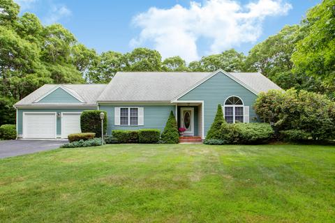 15 Preakness Ln, Mashpee, MA 02649 photo 2
