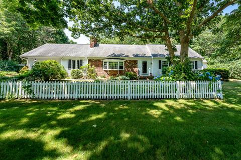 41 Overlook Dr, Centerville, MA 02632 photo 1