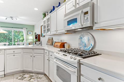 1 Prestwick Rd, Bourne, MA 02532 photo 13