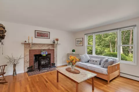 565 Sampsons Mill Rd, Cotuit, MA 02635 photo 13