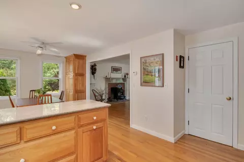 565 Sampsons Mill Rd, Cotuit, MA 02635 photo 22