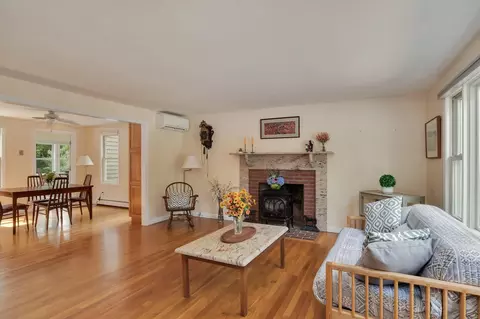 565 Sampsons Mill Rd, Cotuit, MA 02635 photo 12