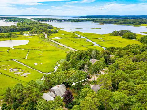 25 Amy Brown Rd, Mashpee, MA 02649 photo 3
