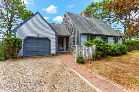 25 Amy Brown Rd, Mashpee, MA 02649 photo 9