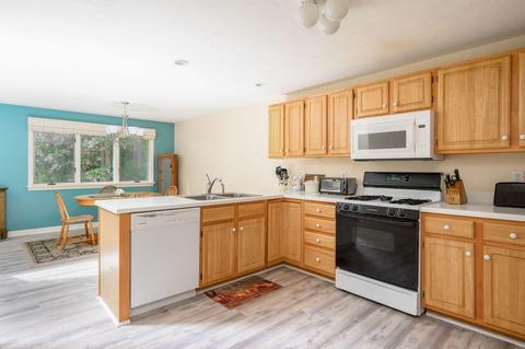 46 Pine Hill Blvd, Mashpee, MA 02649 photo 13