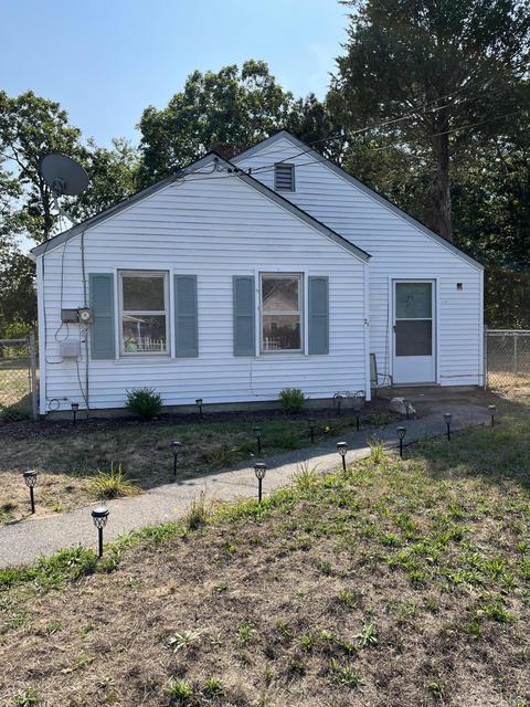 21 General Patton Dr, Hyannis, MA 02601 photo 2