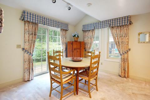 7 Hampton Ct, Mashpee, MA 02649 photo 6