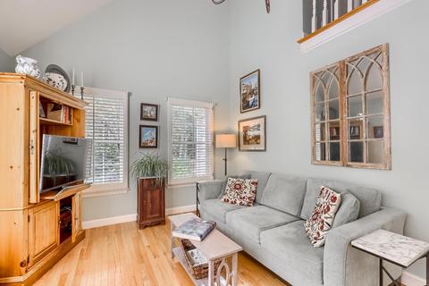 9 Darby Pt, Mashpee, MA 02649 photo 5