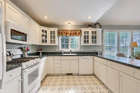 9 Darby Pt, Mashpee, MA 02649 photo 12