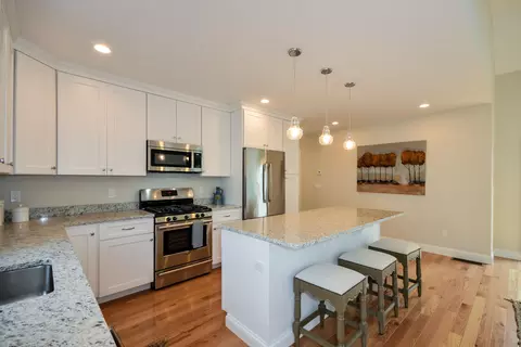 56 Cobblestone Cir, Mashpee, MA 02649 photo 8