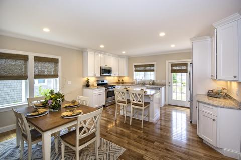 73 Cobblestone Cir, Mashpee, MA 02649 photo 5
