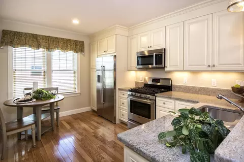 55 Cobblestone Cir, Mashpee, MA 02649 photo 9