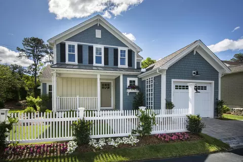 55 Cobblestone Cir, Mashpee, MA 02649 photo 4
