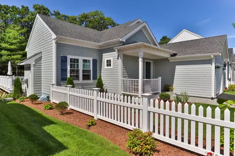 88 Cobblestone Cir, Mashpee, MA 02649 photo 28